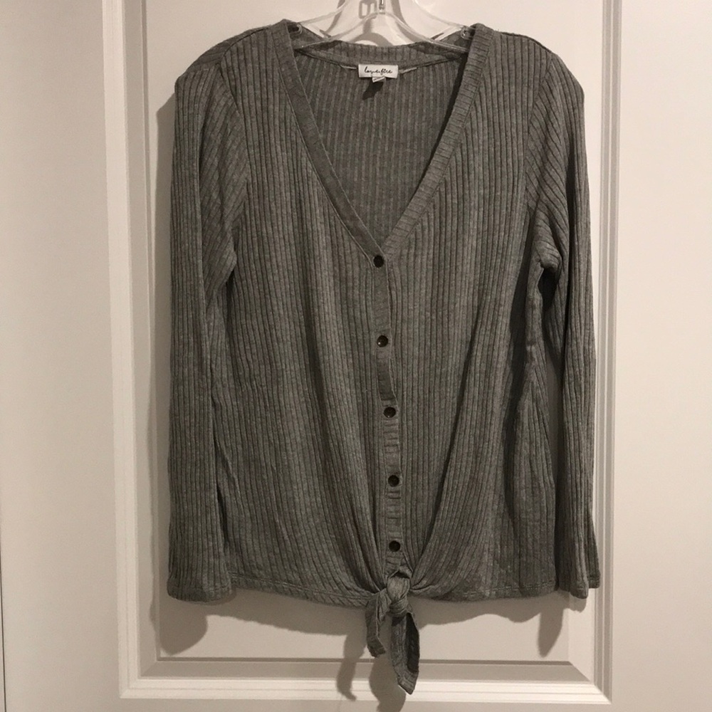 LOVE, FIRE Marled Gray Ribbed Button-Front Tie Hem Lightweight Sweater Cardigan